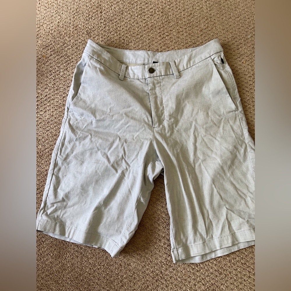 New w/out tags Lululemon shorts - size 32